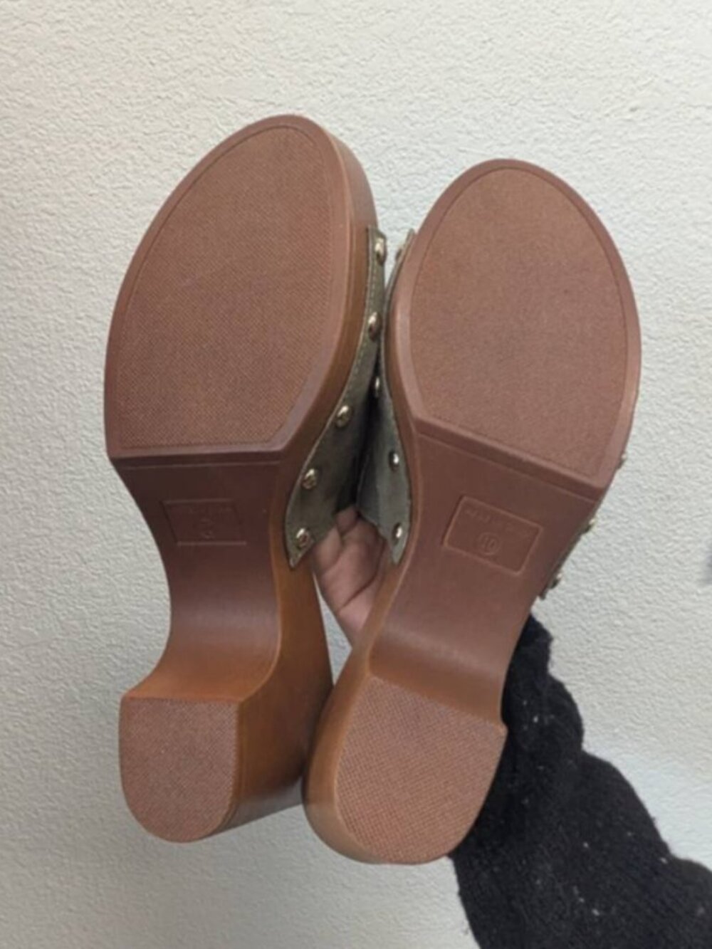 Sun Stone Women's Round Toe Bock Heel Slip On, Size 10 M - O - Picture 7 of 7